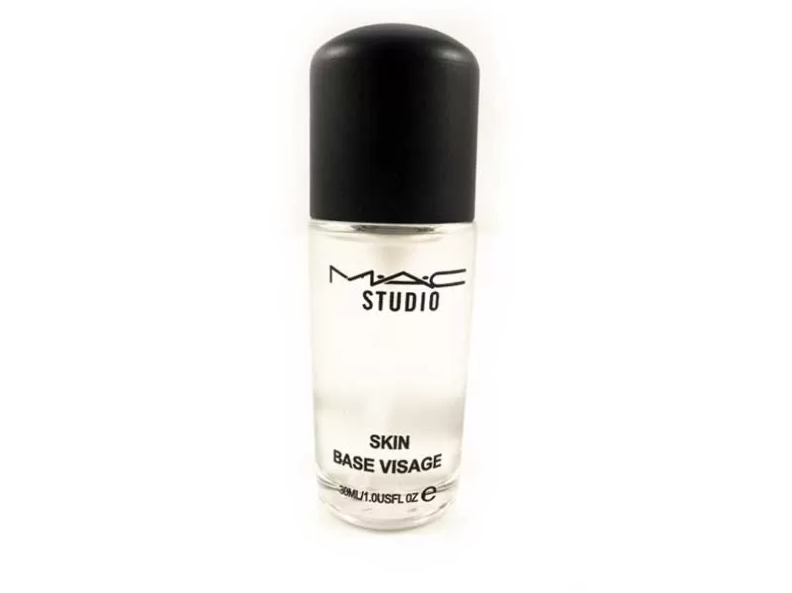 MAC Prep+Prime Skin Base Visage Primer – Hydrates and smooths skin, controls oil, and minimizes pores for a long-lasting, flawless makeup base.