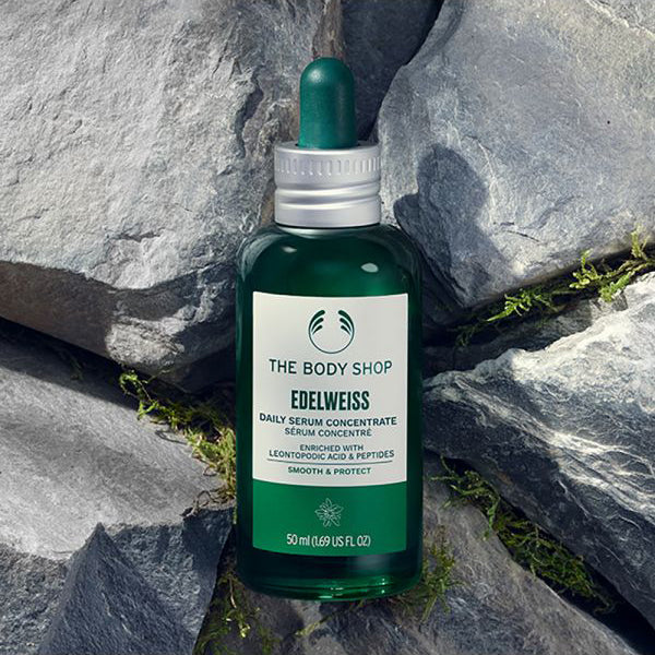 The Body Shop Tea Tree Daily Solution helps purify skin, target blemishes, and smooth texture for a refreshed, clearer complexion without greasiness.